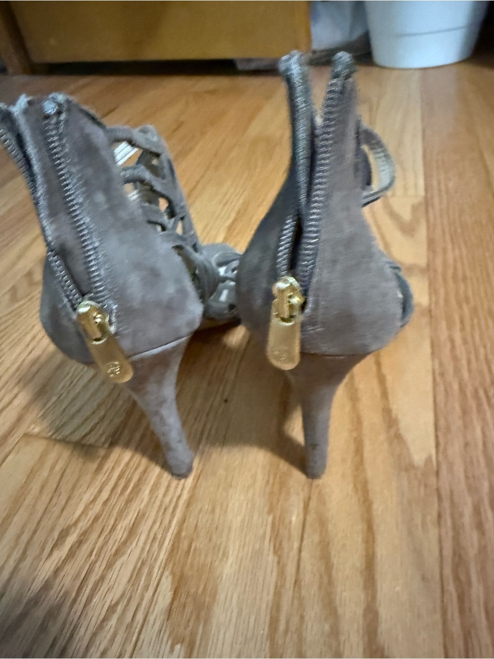 Adrienne Vitttadini Suede Sandals 9M - Picture 3 of 4